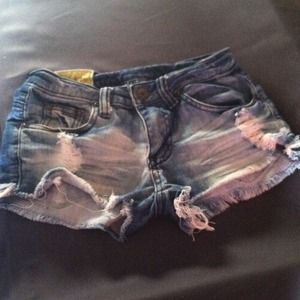 Bleached Frayed Denim Shorts!