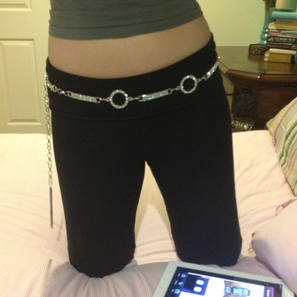 Sexy & never worn don't miss out - Picture 3 of 4