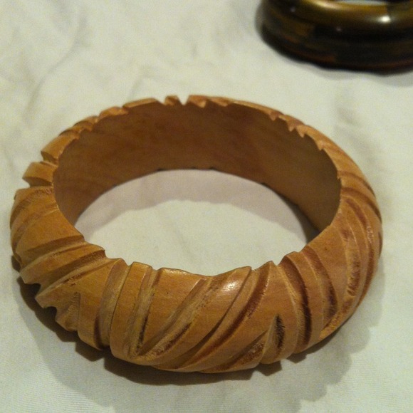 Wooden bangles - Picture 3 of 4
