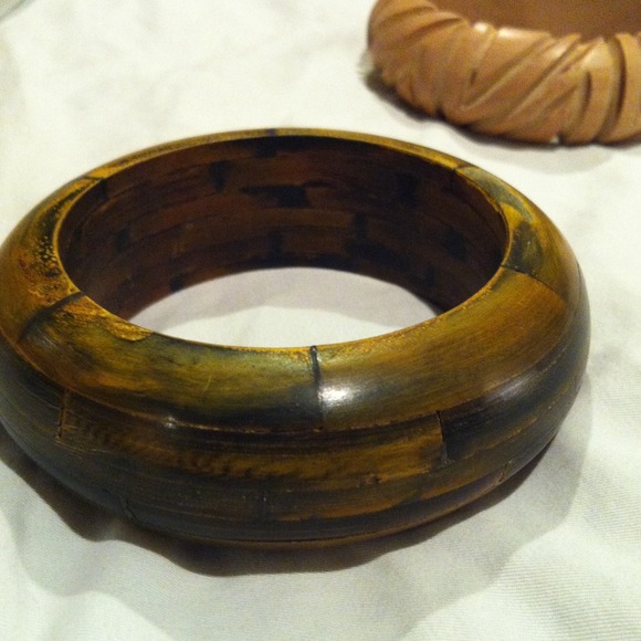 Wooden bangles - Picture 4 of 4