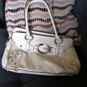 Guess handbag & wallet bundle