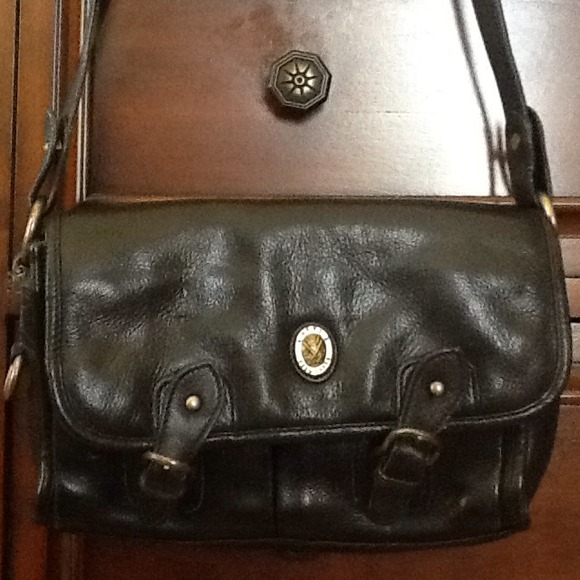 BLACK DKNY Soft Leather Handbag!!
