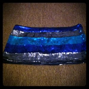 hollister mini skirt