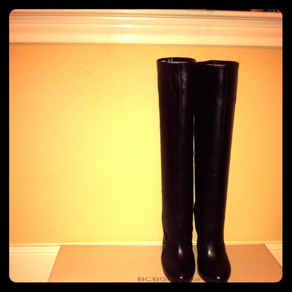 BCBG platform black boots