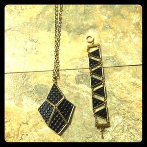 Steve madden pyramid necklace and bracelet