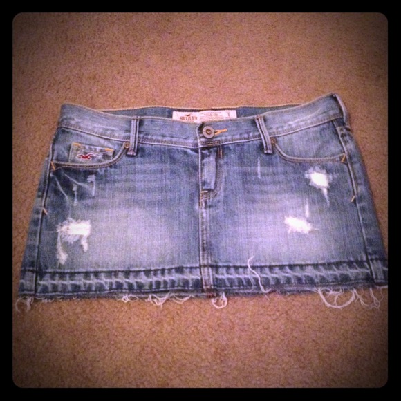 Bundle for @_ileane_   Hollister skirt/A&F shorts