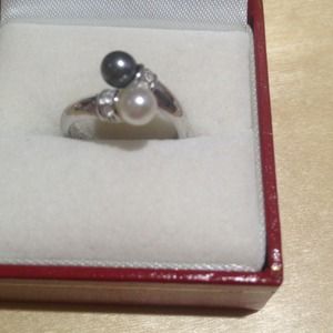 Authentic pearl ring