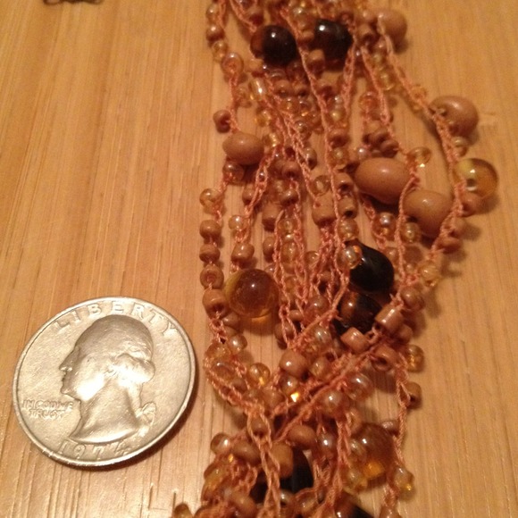 SOLD in separate bundle: Beaded peach necklace - Picture 3 of 3
