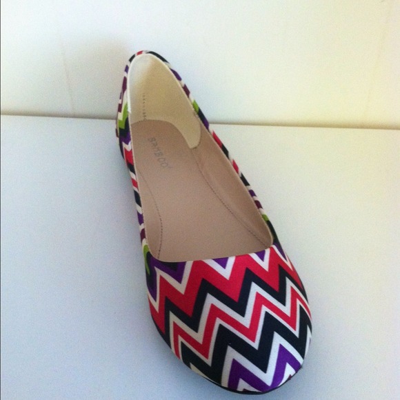 Chevron pattern flats - Picture 2 of 3