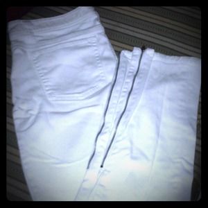 NWOT Miley Cyrus Max Azria White jeans