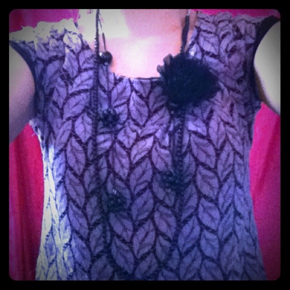 NWT.  🎀 Necklace & Brooch