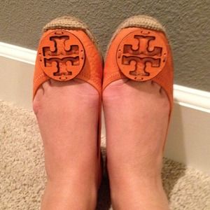 *SOLD* Tory burch flats