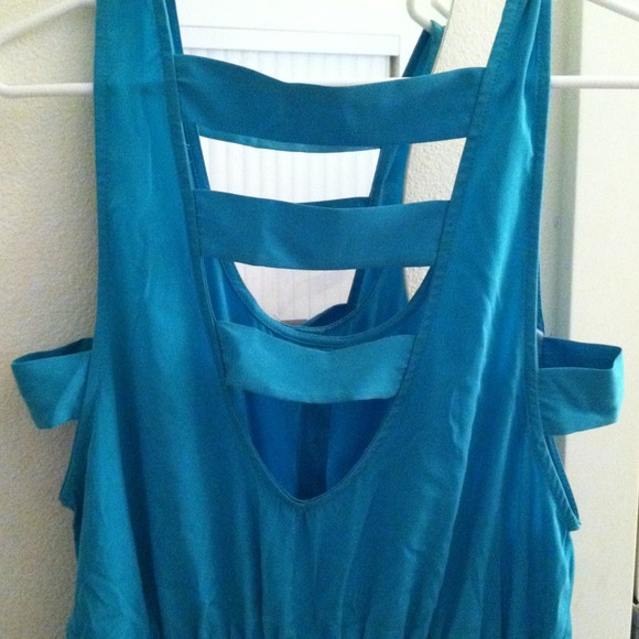 Turquoise Dress with ribbed back! - Picture 2 of 3