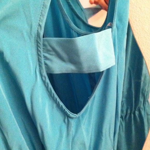 Turquoise Dress with ribbed back! - Picture 3 of 3