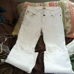 White jeans are back!!