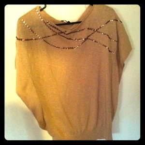 Chic tan top