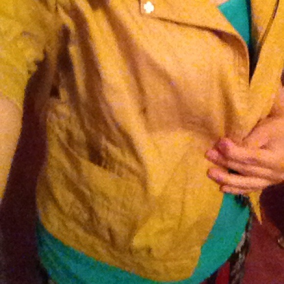 ❌sold❌💐spring bulky looking jacket💐 - Picture 3 of 4