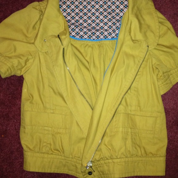 ❌sold❌💐spring bulky looking jacket💐 - Picture 4 of 4
