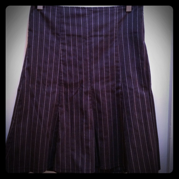 Like new Candies brown striped skirt.