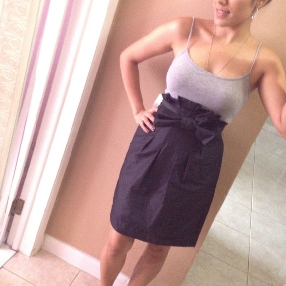 Reserved- NWT High waist skirt