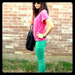 H&M Pants - Reserved @mamathayer bundle H&M pants/rogan top H&M Pants - Reserved @mamathayer bundle H&M pants/rogan top