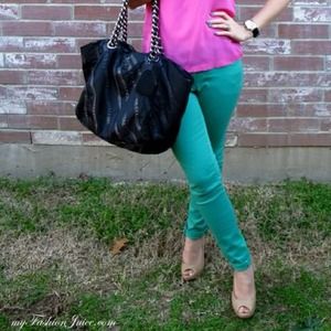 H&M Pants - Reserved @mamathayer bundle H&M pants/rogan top H&M Pants - Reserved @mamathayer bundle H&M pants/rogan top