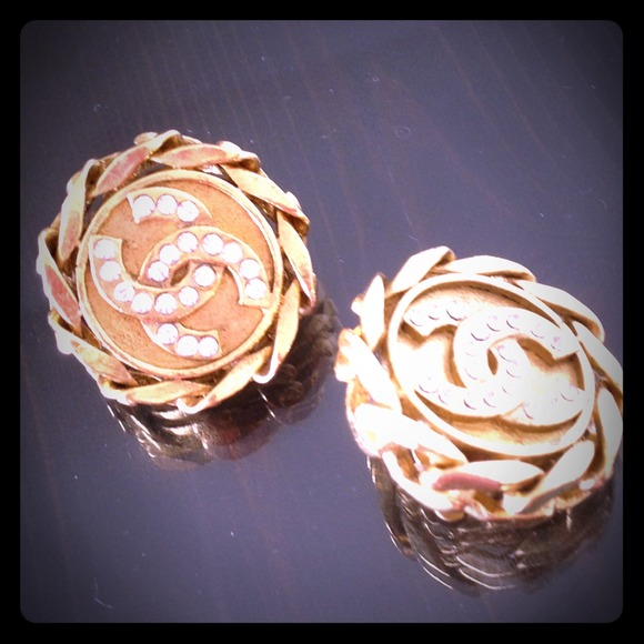 Authentic Chanel clip on gold CC earrings