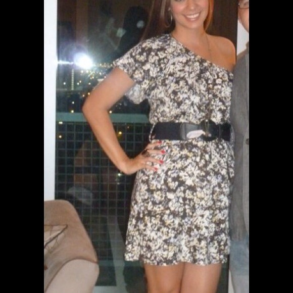 Dress - Picture 1 of 1