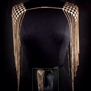 Michael Jackson shoulder chain