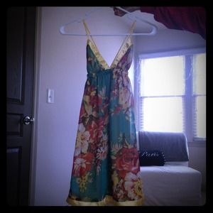 Floral dress never worn!
