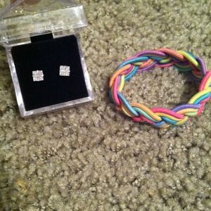 Reserved for @tootired0000!