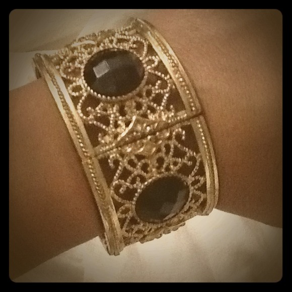 Ornate gold and black stretchy bracelet