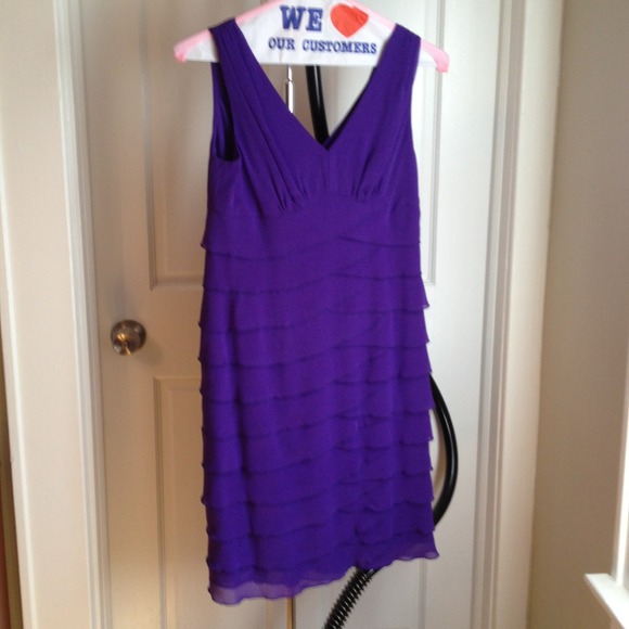 Jones New York Dresses & Skirts - Purple dress with ruffled layers