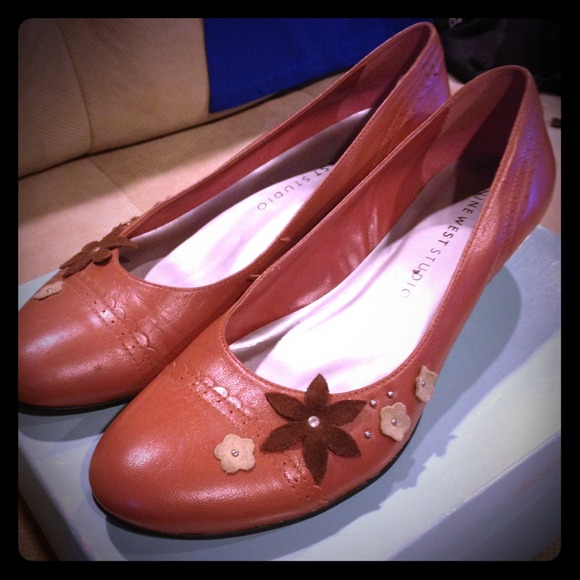 Nine west studio, pale pink 3/4 in-1 in heels