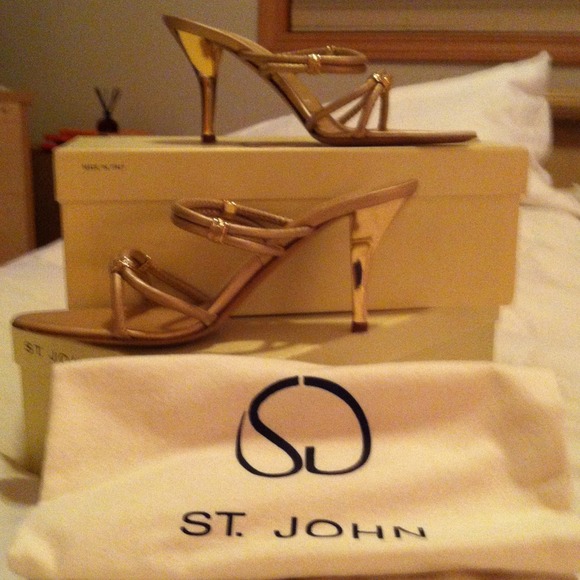RESERVED**St. John sandals**RESERVED