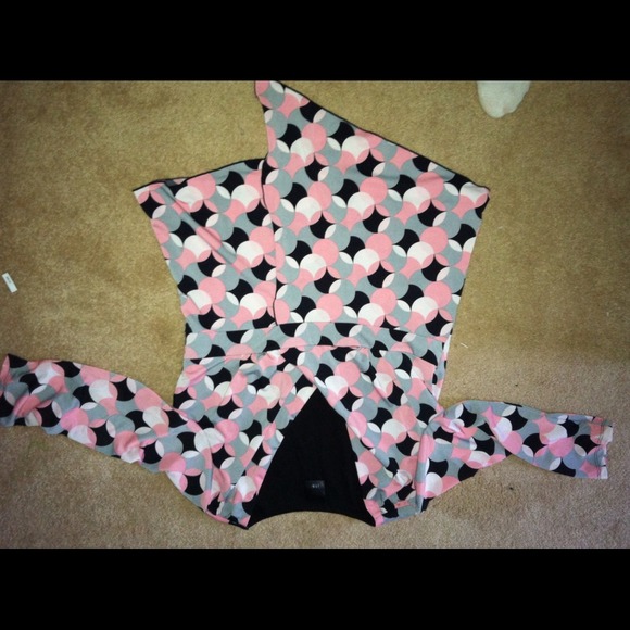 3/4 length sleeve size med