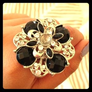 Black & silver flower ring
