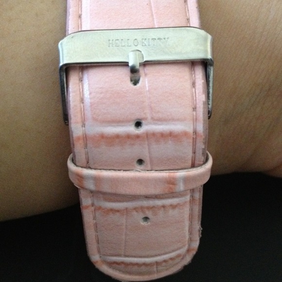 💢SOLD💢 Hello Kitty Watch - Picture 3 of 3