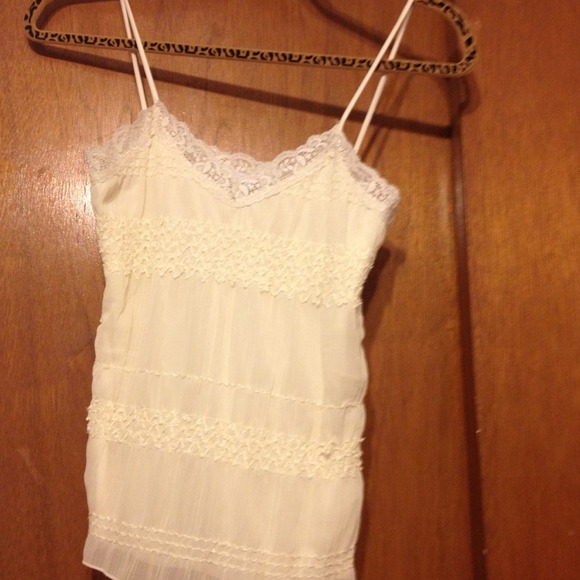 Eggshell cami with lace and sequines- - Picture 1 of 4