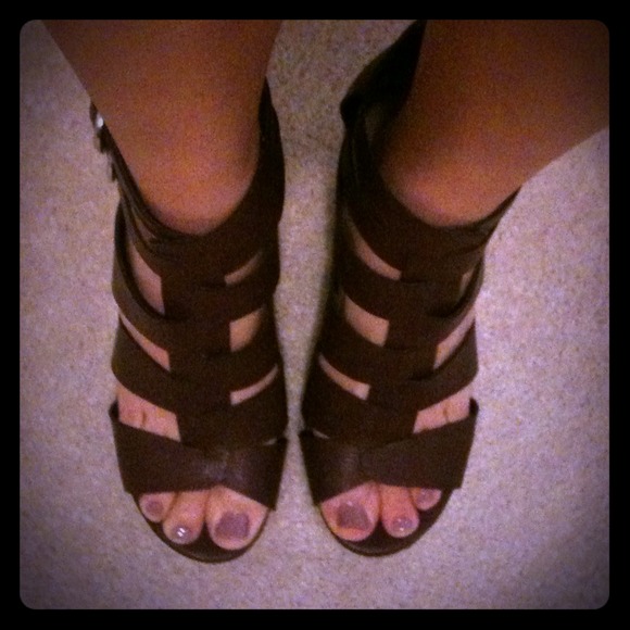 Reserved !!! Dolce vita brown gladiator wedges