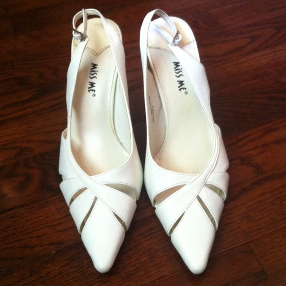 Reserved for @bmsara White sling back heels.