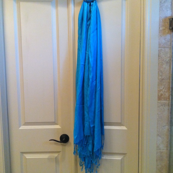 Turquoise scarf