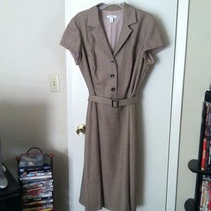 Classic short sleeve dress