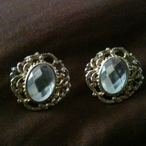 Reserved @sadieleigh Crystal & gold earrings