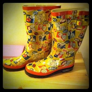 boots & earring bundle for chelseaalexis