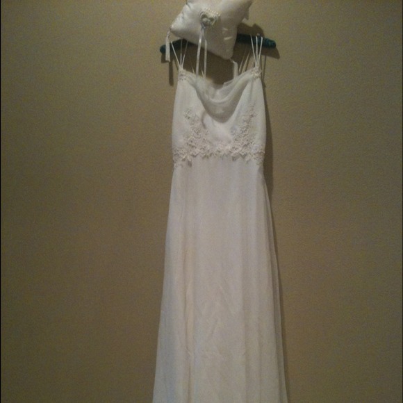 Wedding gown