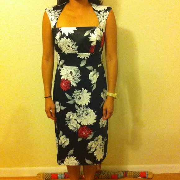Tailored evening dress