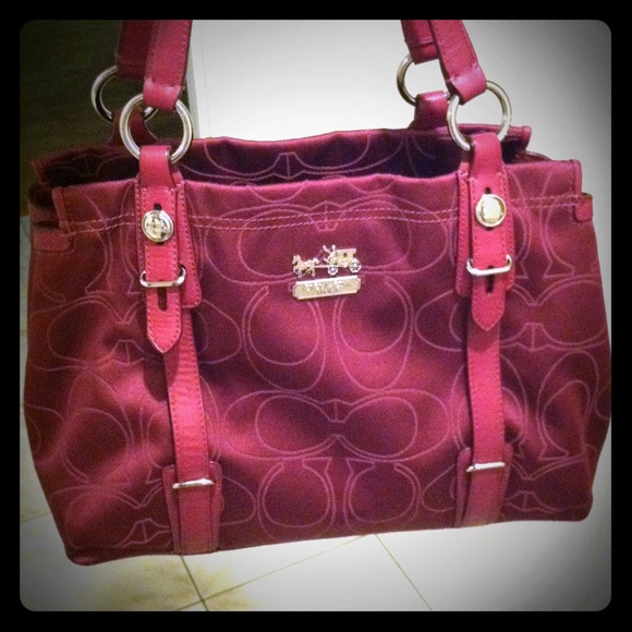 ❌ Reserved for @bench; Authentic Coach Bag