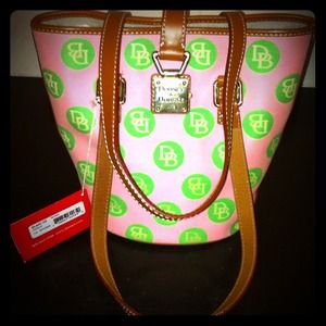 Authentic "Dooney & Burke" bucket bag