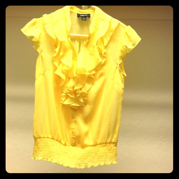 *Reserved for soniabarbi* Yellow blouse